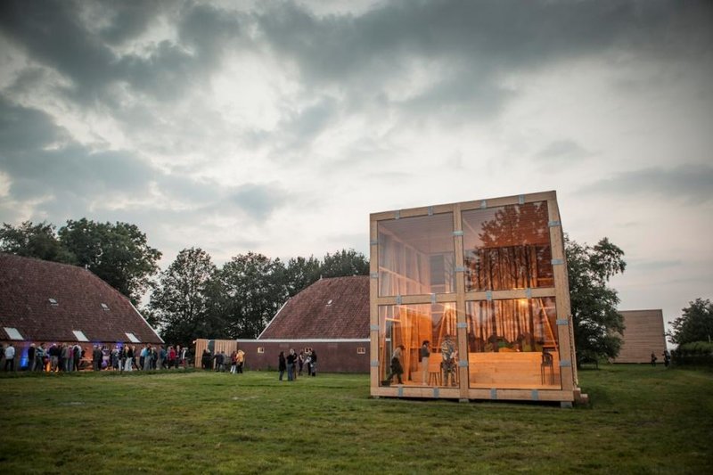 veenkubus bij de gelukscompagnie zuidwending.jpg