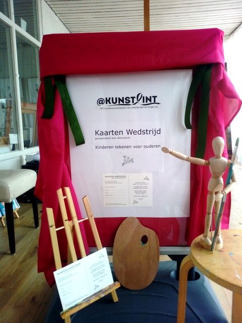 Kinderen tekenen voor ouderen