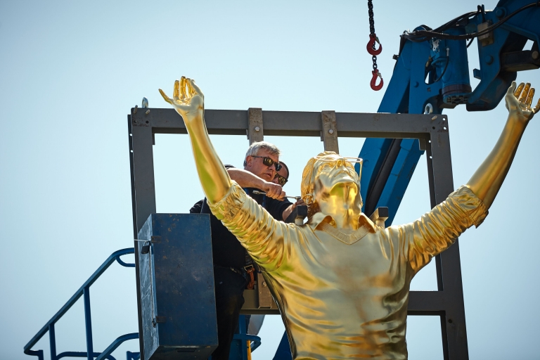 Loskoppelen van de transportzekeringen